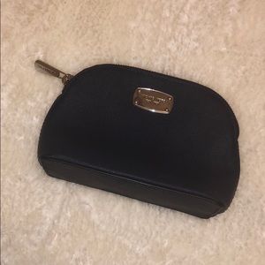 Gently Used Michael Kors Pouch!!